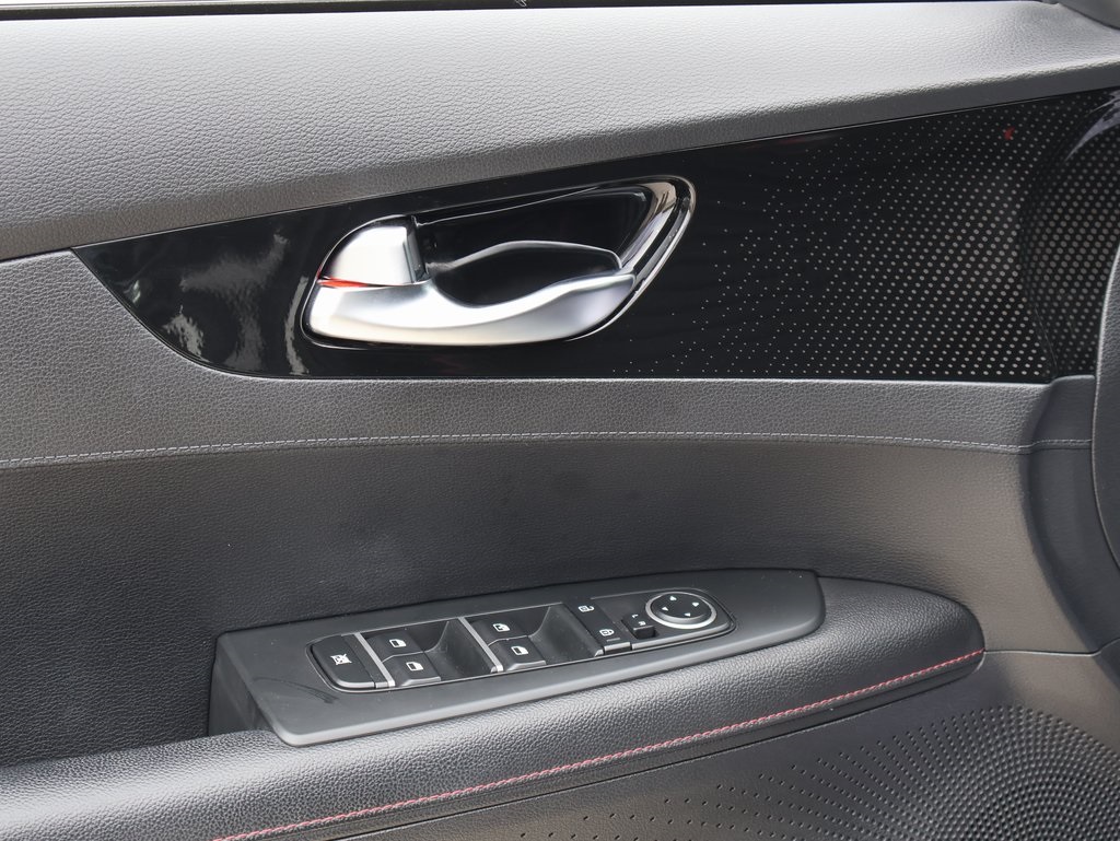 2021 Kia Forte GT photo 18