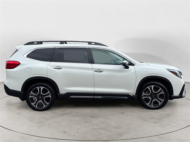 2023 Subaru Ascent Touring photo 5