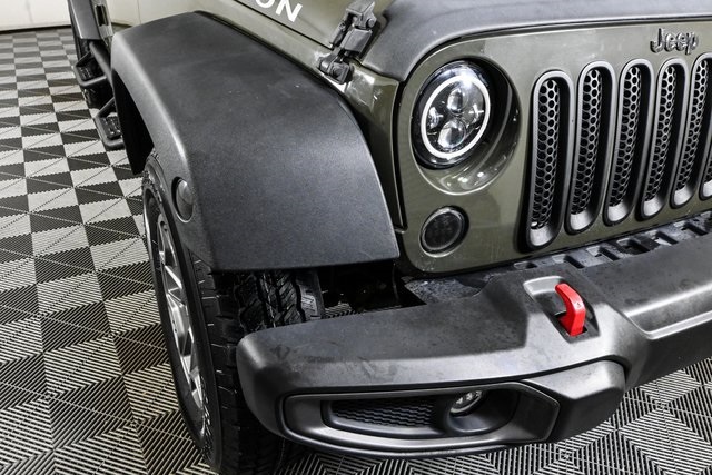 2015 Jeep Wrangler Unlimited Rubicon photo 25