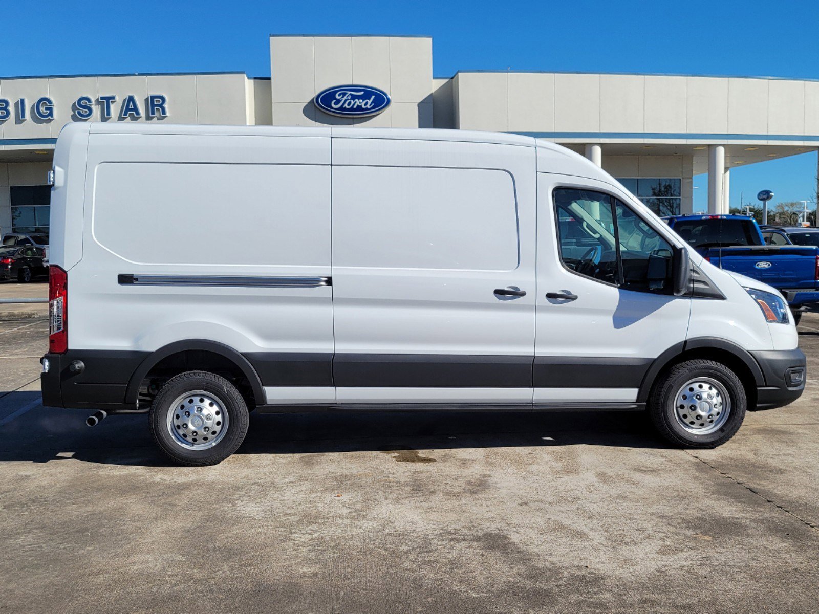 2024 Ford Transit photo 3