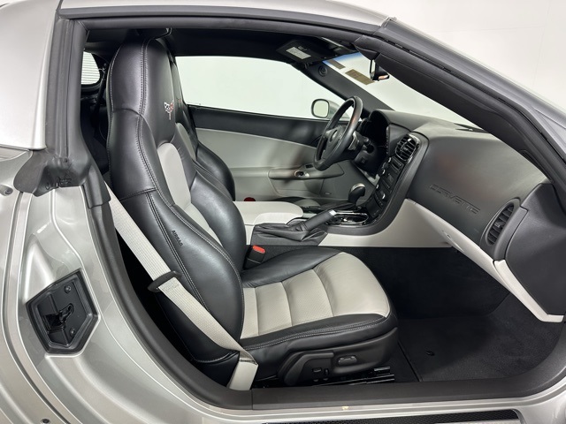 2008 Chevrolet Corvette Base photo 14