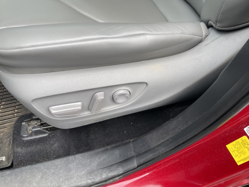 2020 Toyota Highlander Hybrid XLE photo 16
