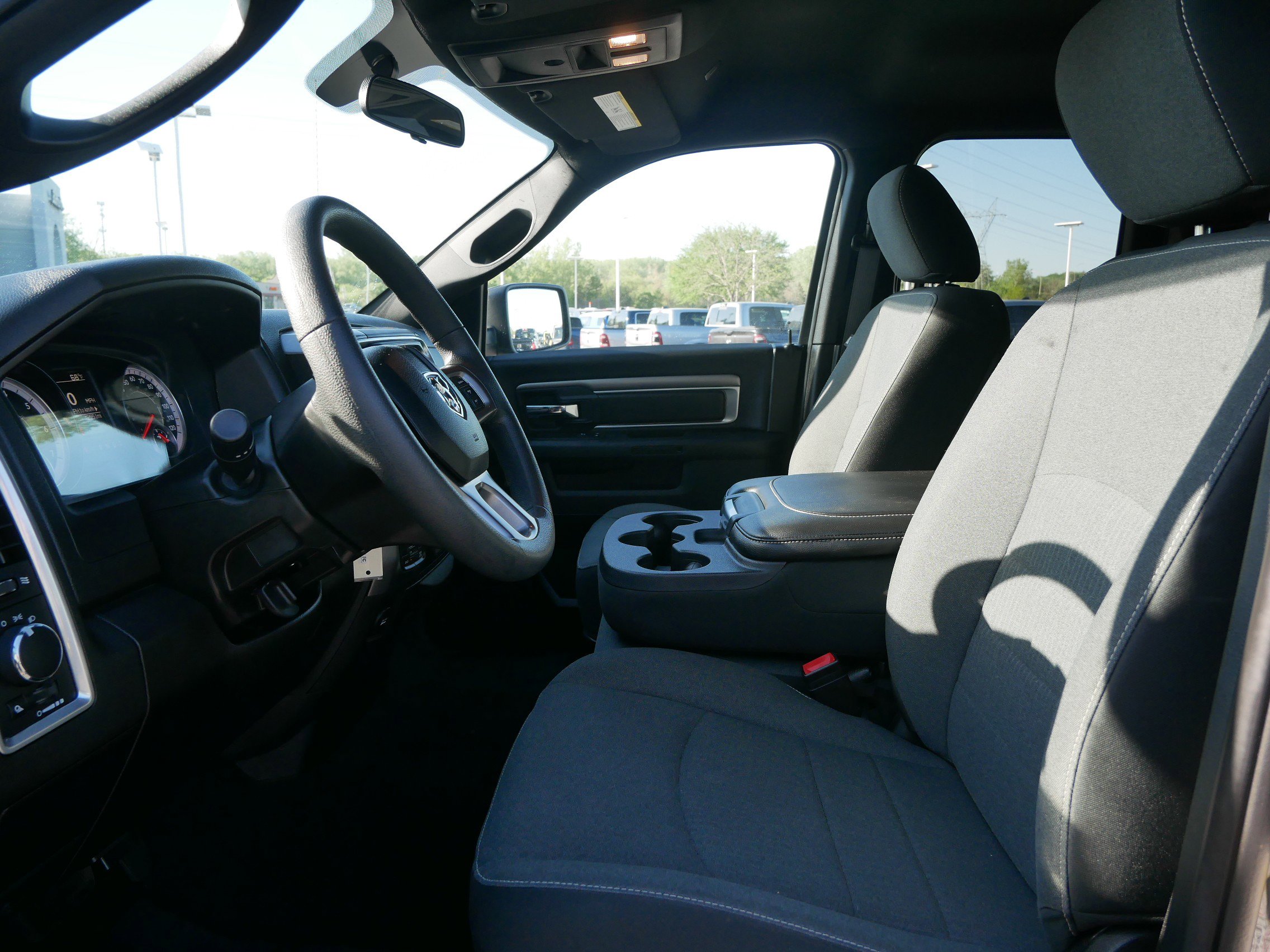 2022 Ram 1500 Classic Warlock photo 10
