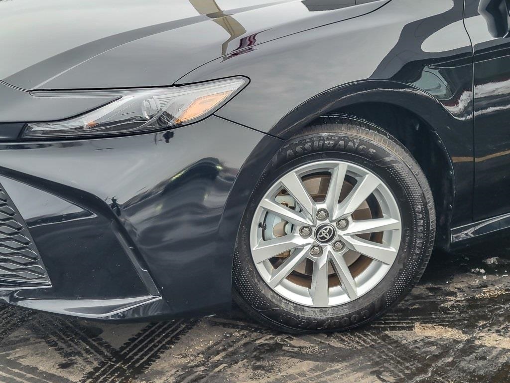 2025 Toyota Camry LE photo 2