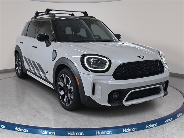 2024 Mini Cooper S Iconic photo 3