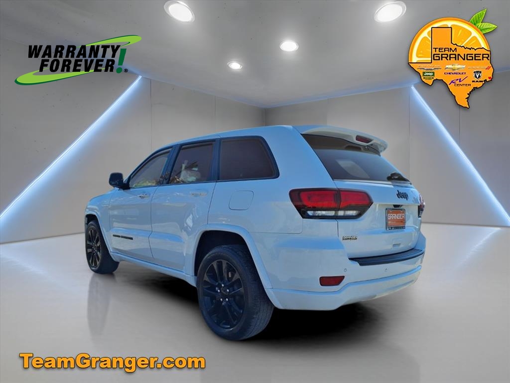 2021 Jeep Grand Cherokee Laredo X photo 2