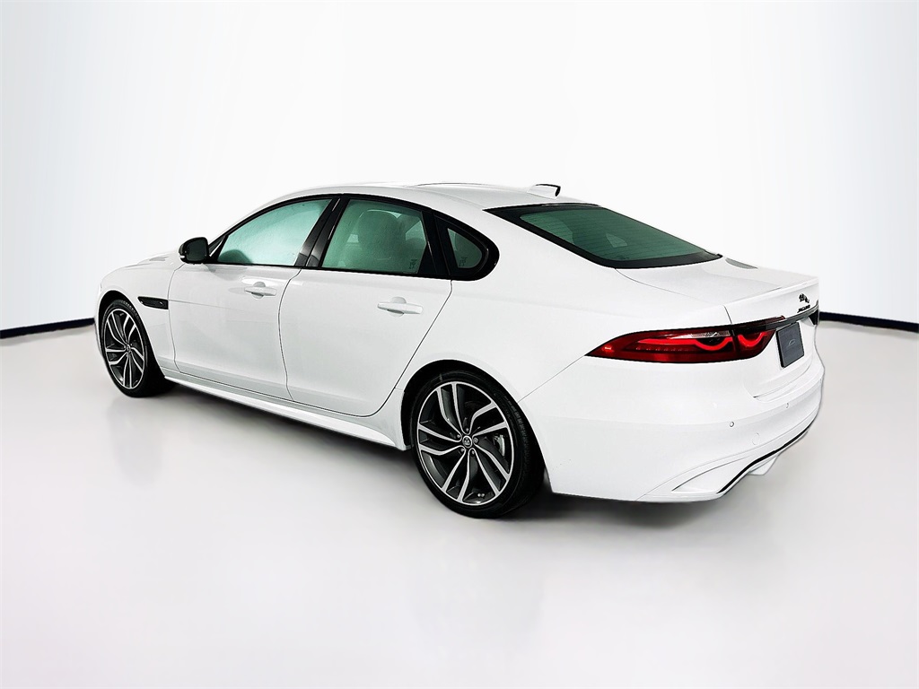 New 2024 White Jaguar R-Dynamic SE image 7