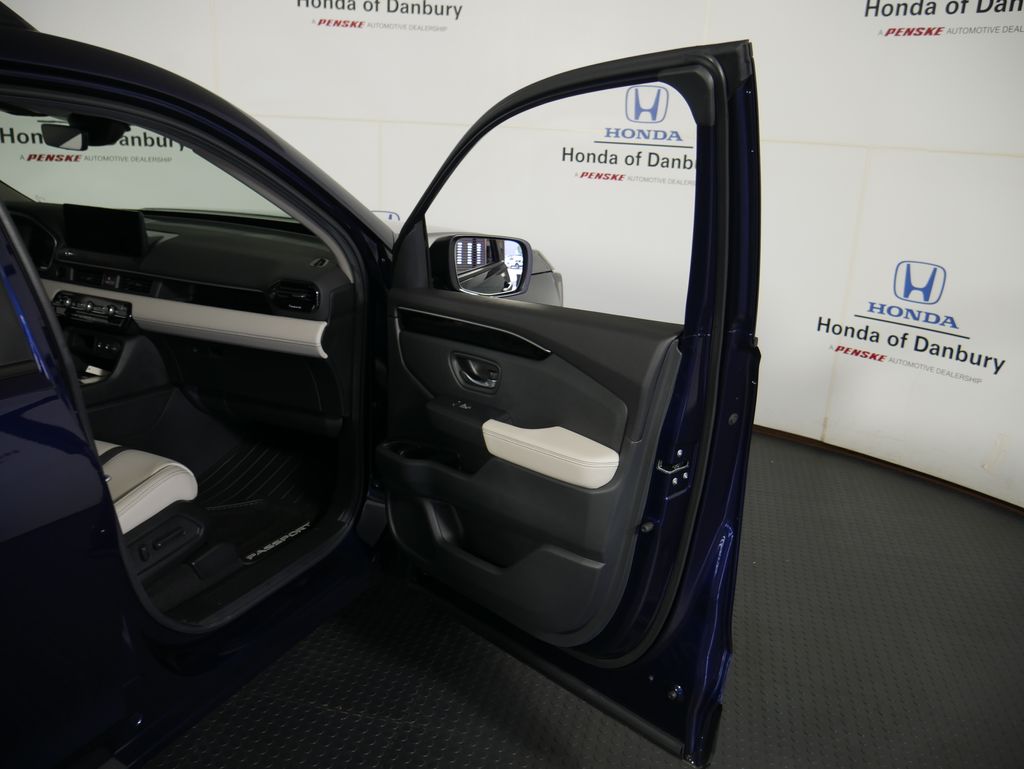 2026 Honda Passport photo 3