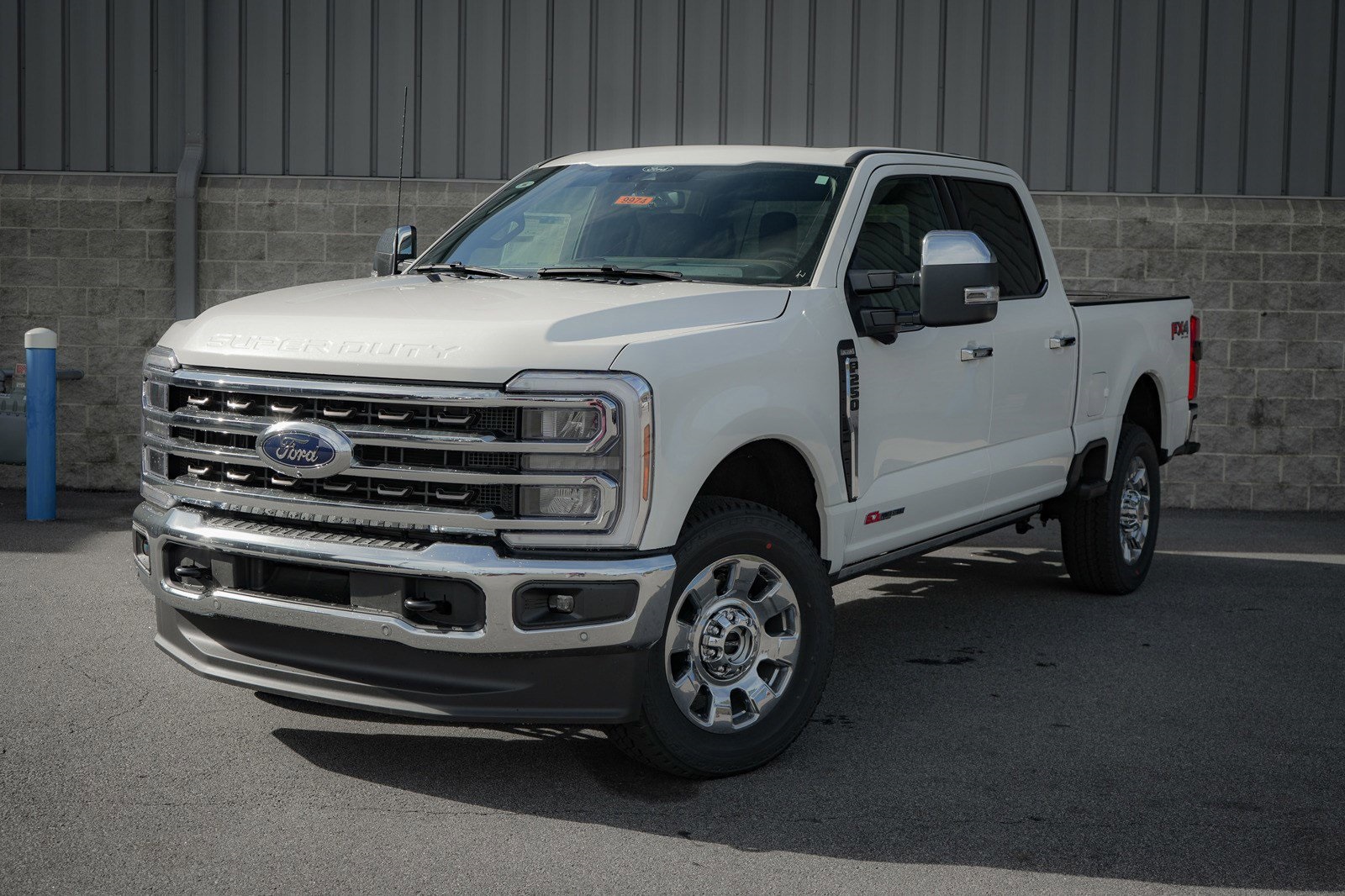 2025 Ford F-250 King Ranch photo 3