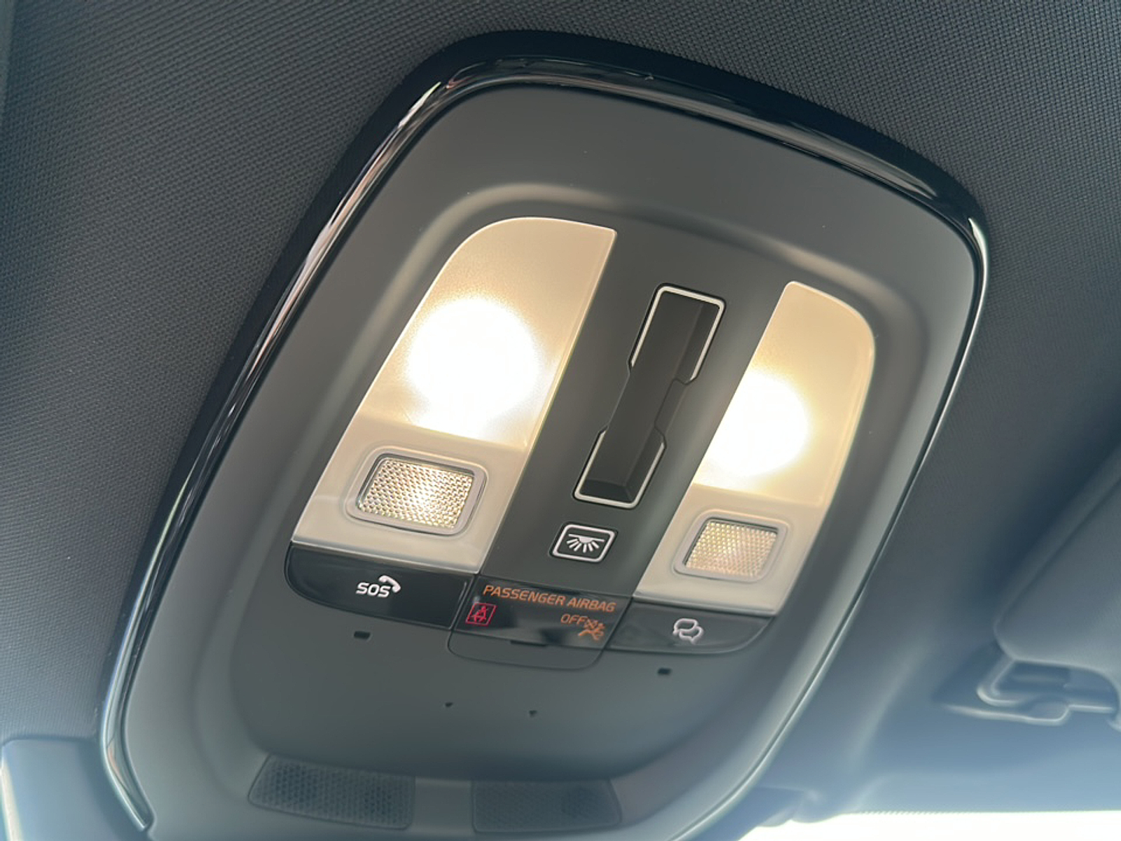 2026 Volvo XC90 AWD Plus photo 18