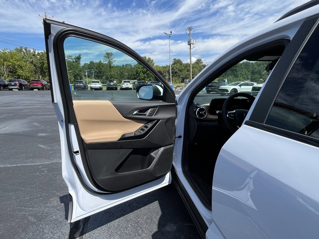 2026 Chevrolet Equinox ACTIV photo 10