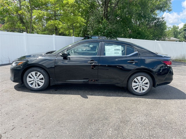 2025 Nissan Sentra S photo 10
