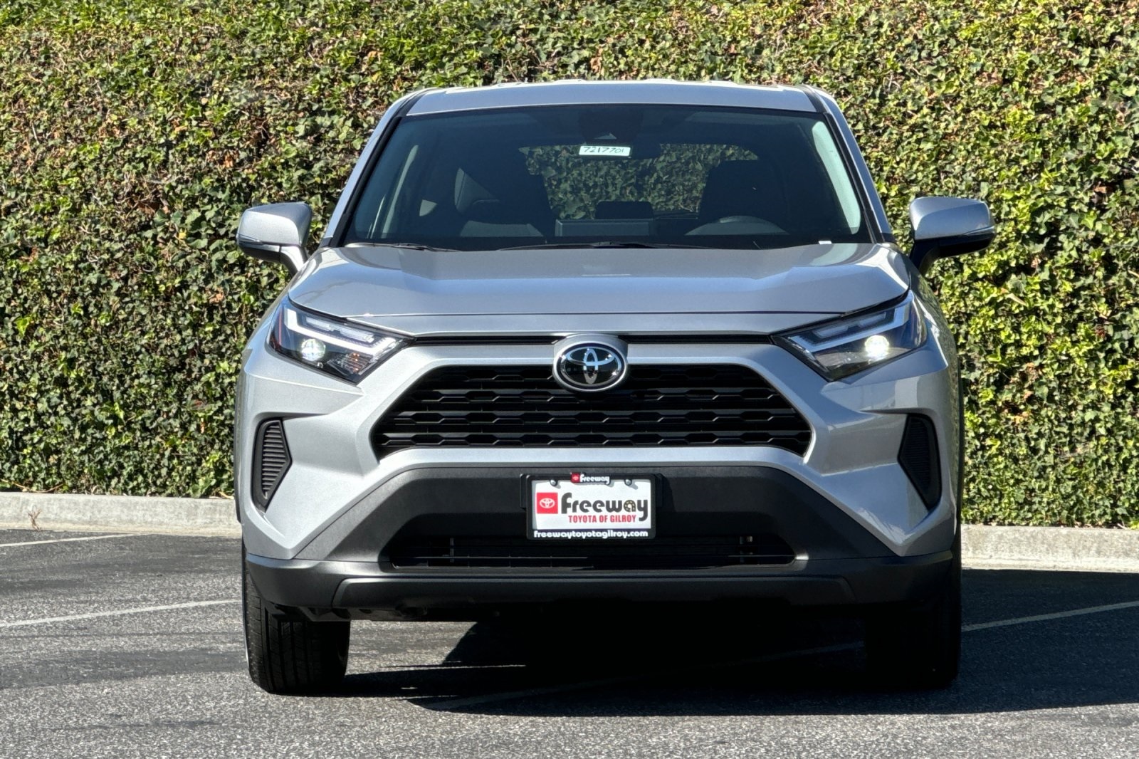 2025 Toyota RAV4 LE photo 9