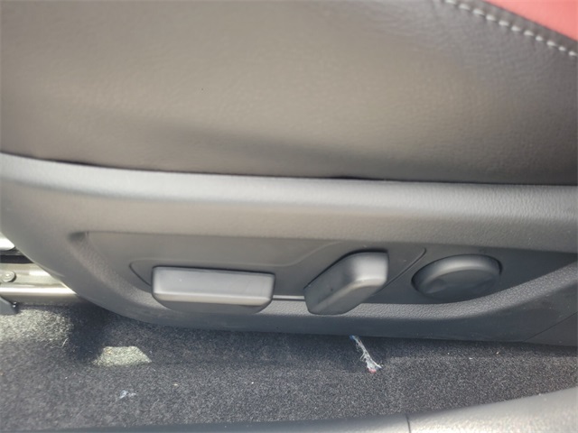 2025 Mazda CX-50 Premium Plus photo 5