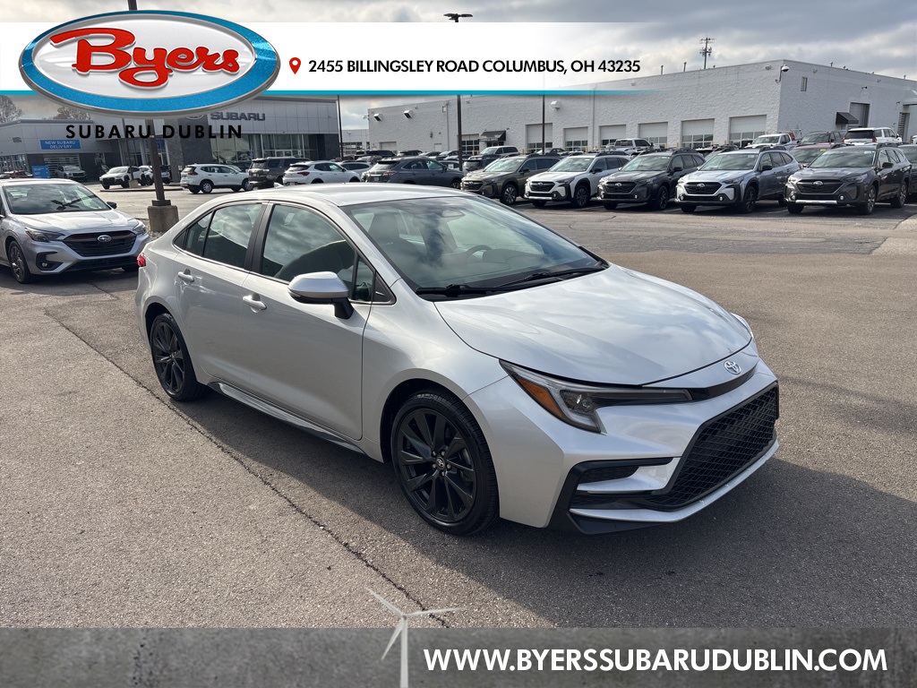 2024 Toyota Corolla SE's photo