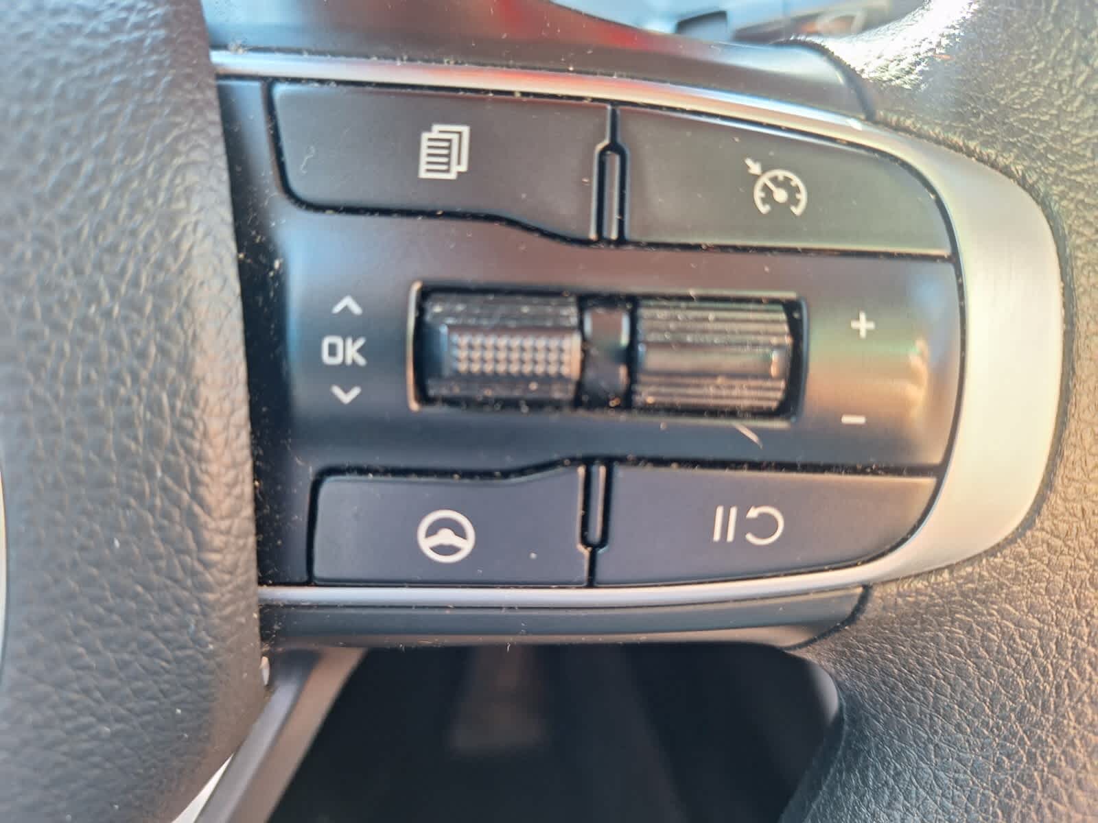 2024 Kia K5 LXS photo 14