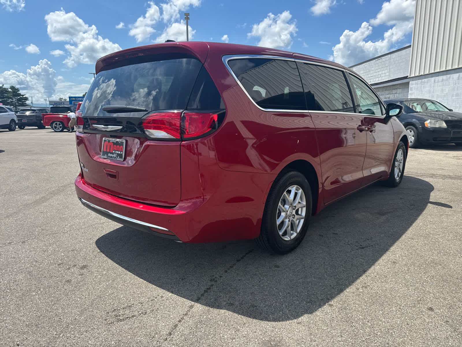 2026 Chrysler Voyager LX photo 5