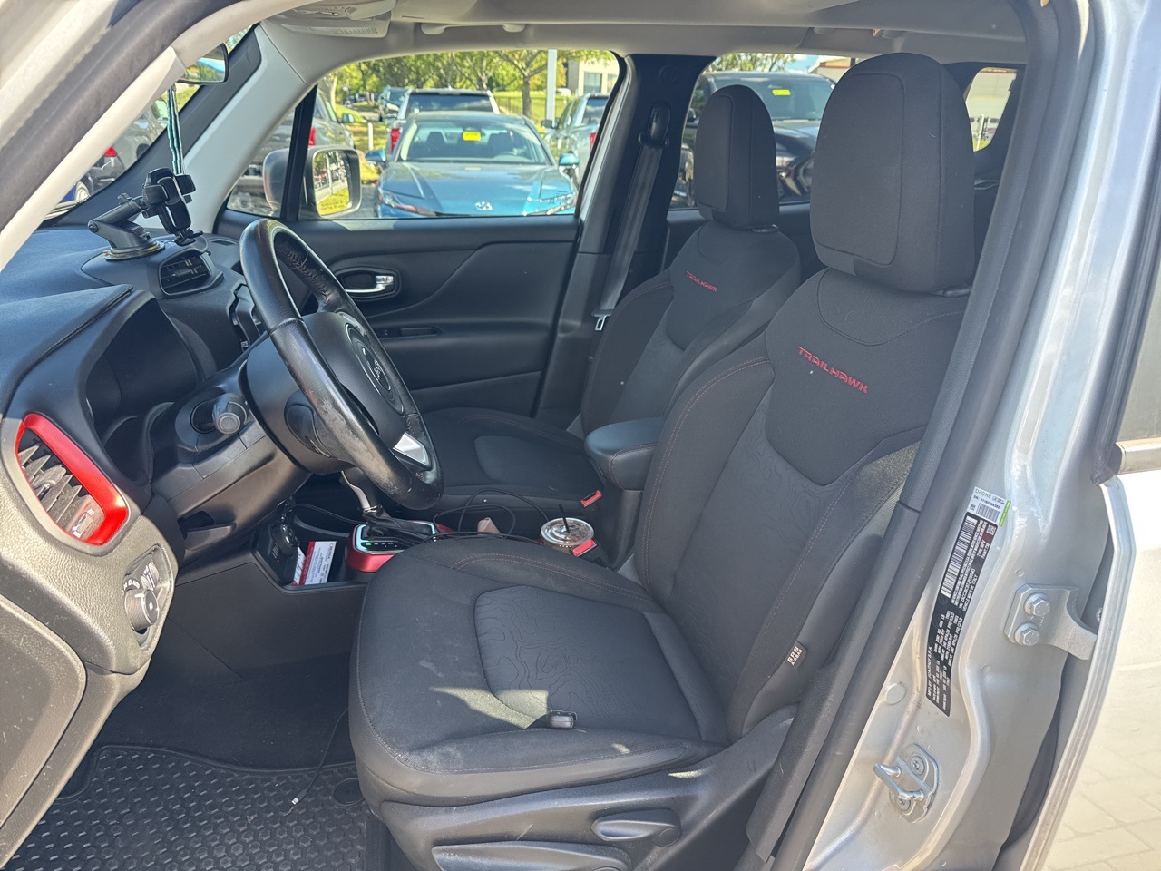 2018 Jeep Renegade Trailhawk photo 8