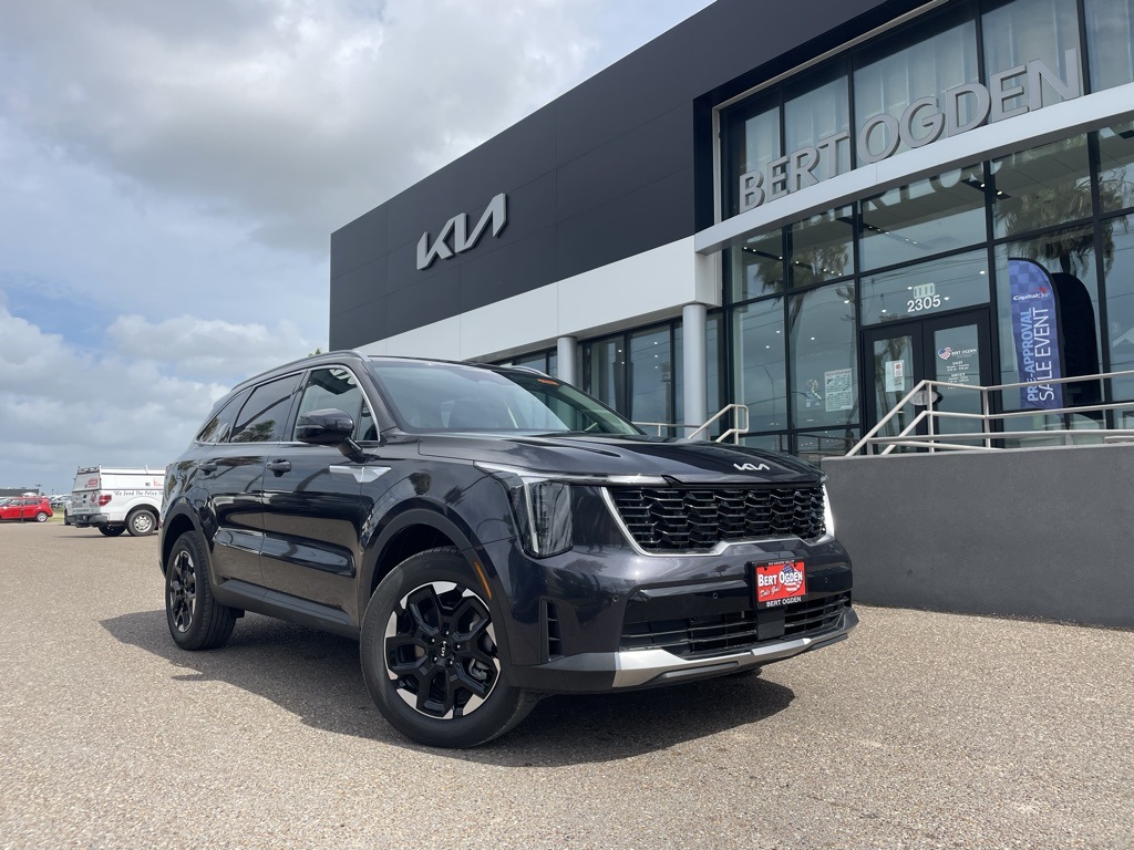 2025 Kia Sorento S's photo
