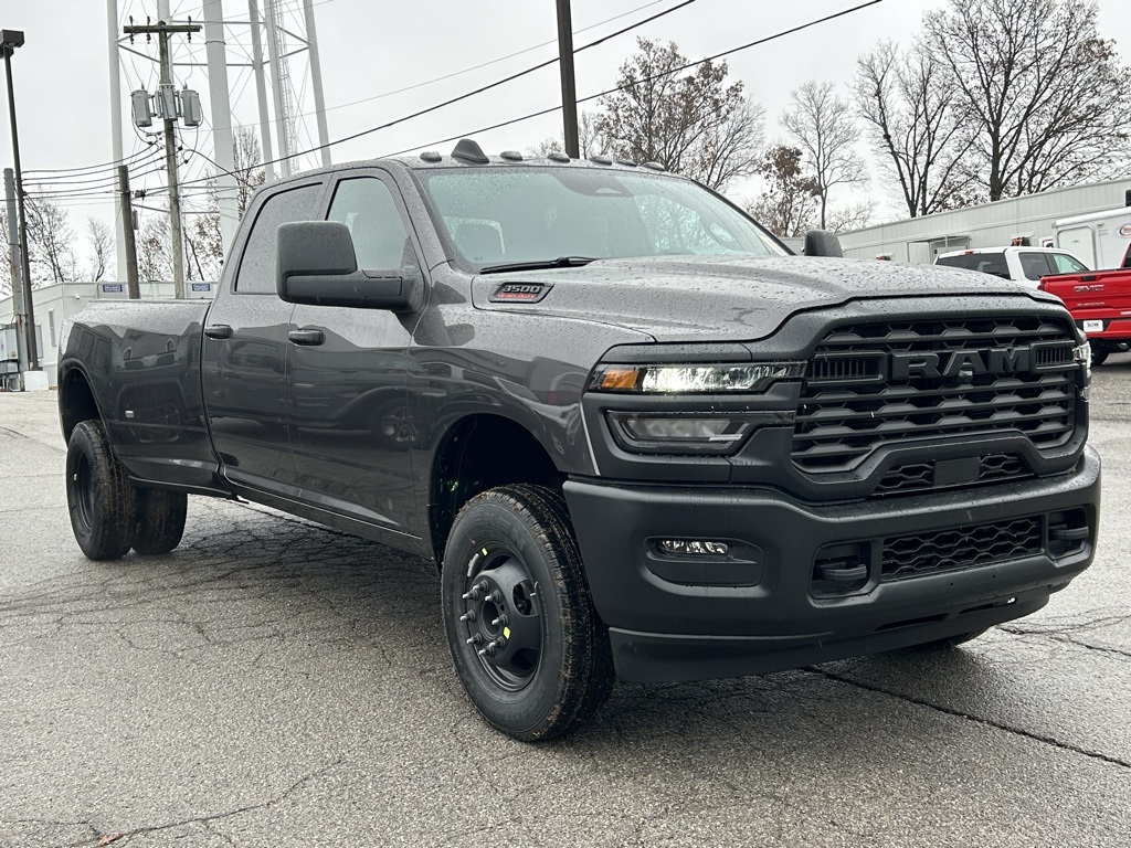 2026 Ram 3500 Tradesman photo 4
