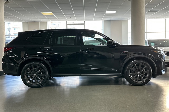 2025 Acura MDX SH-AWD A-Spec photo 3