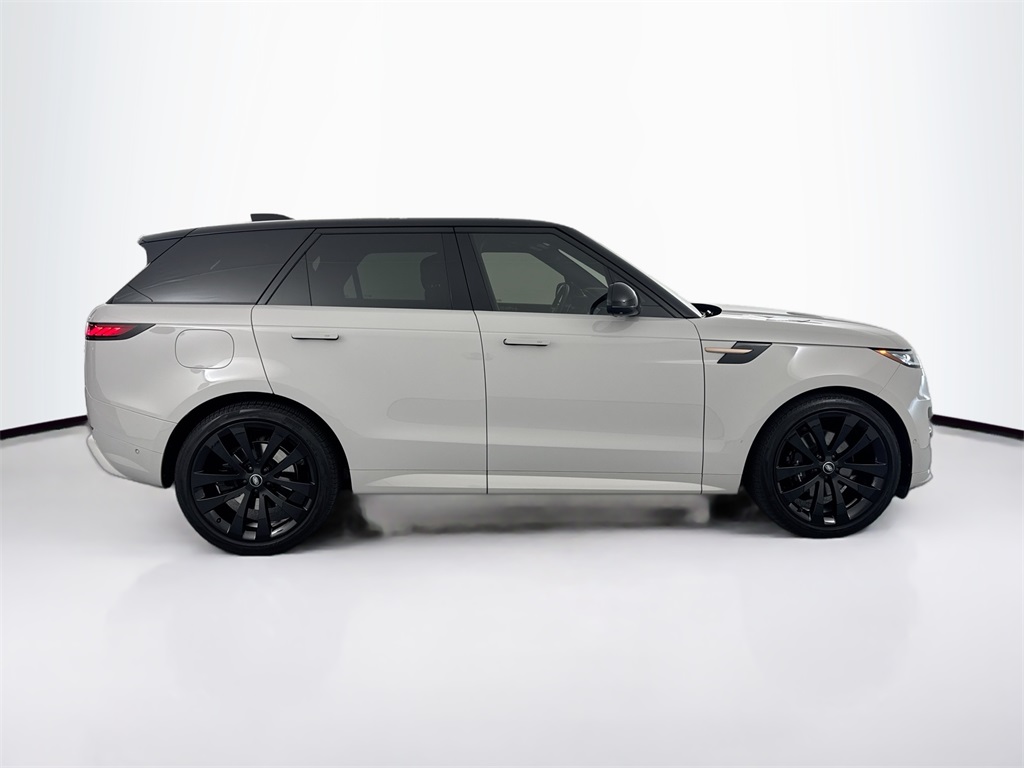 2023 Land Rover Range Rover Sport P400 Dynamic SE photo 4