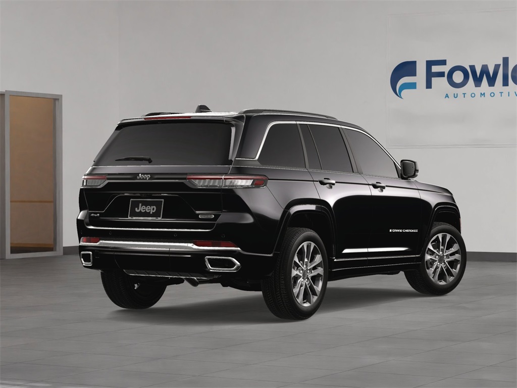 2025 Jeep Grand Cherokee Overland photo 4