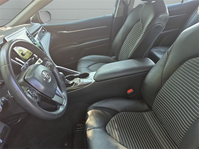 2024 Toyota Camry SE photo 9