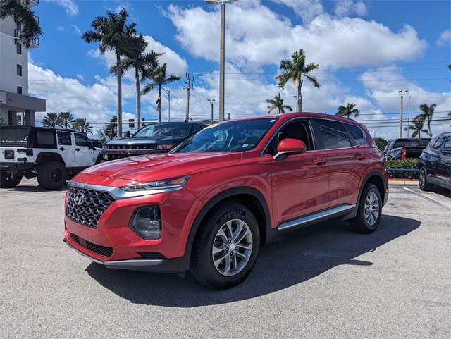 2020 Hyundai Santa Fe SE photo 4