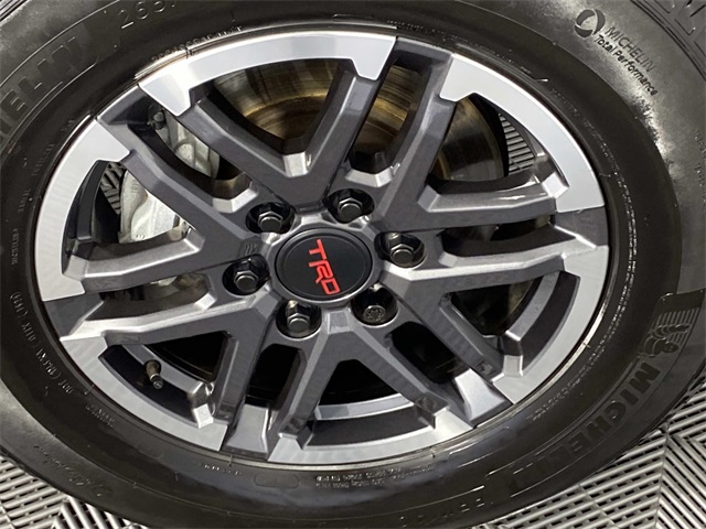 2024 Toyota Tacoma TRD Off-Road photo 26
