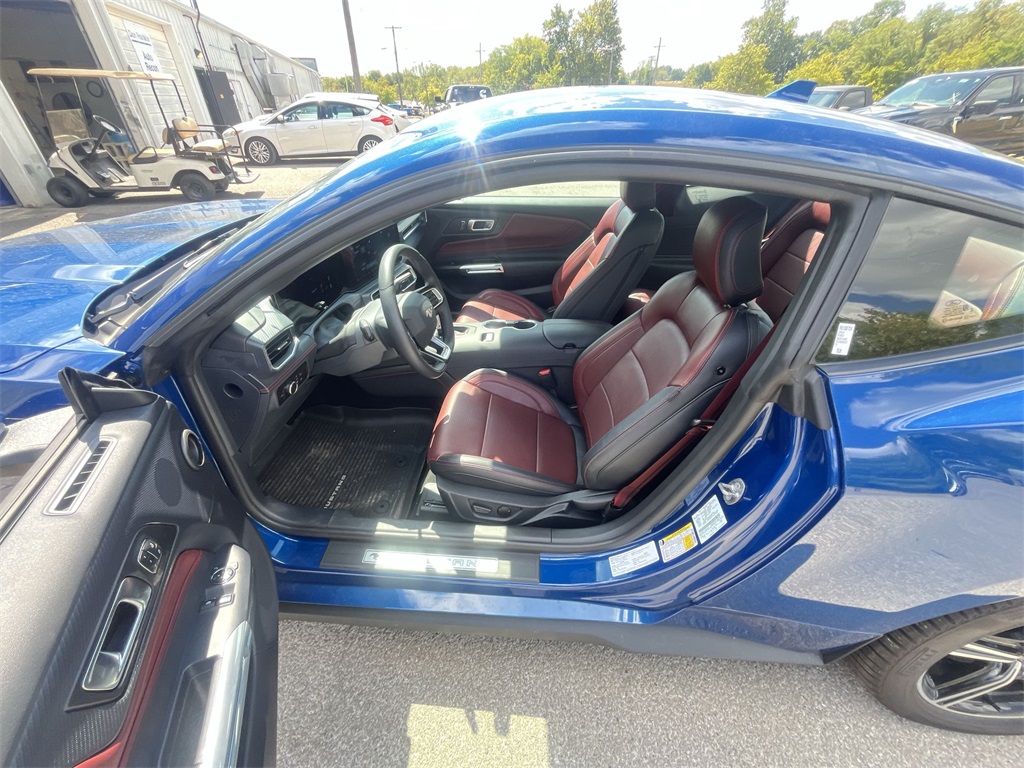 2024 Ford Mustang EcoBoost Premium photo 11