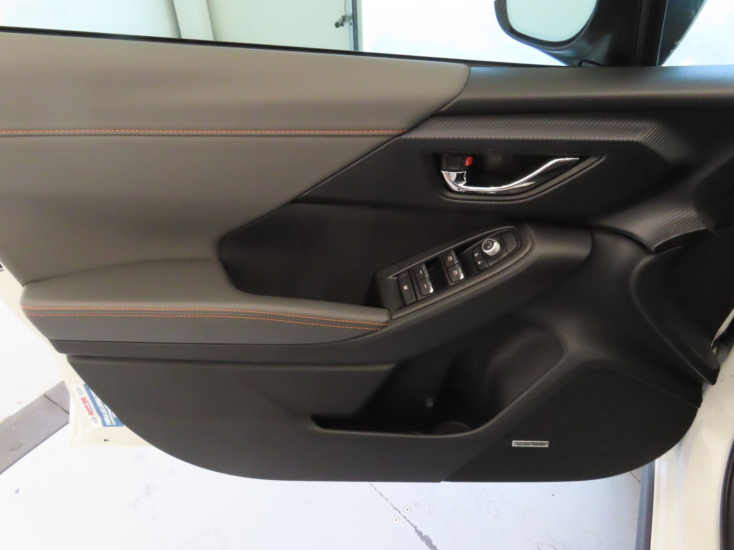 2025 Subaru Crosstrek Limited photo 9