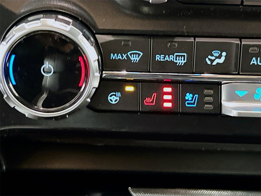 2025 Ford F-350 Lariat photo 24