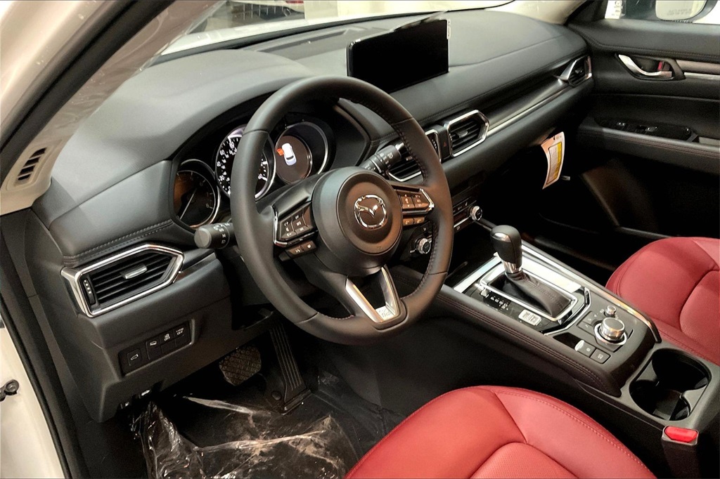 2025 MAZDA CX-5 - Image 7