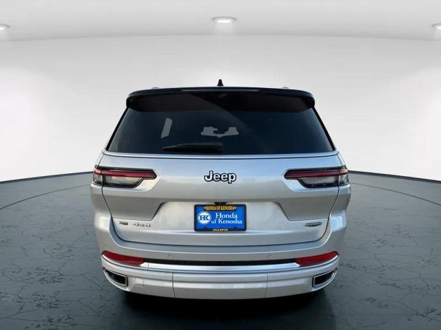2022 Jeep Grand Cherokee L Summit photo 3