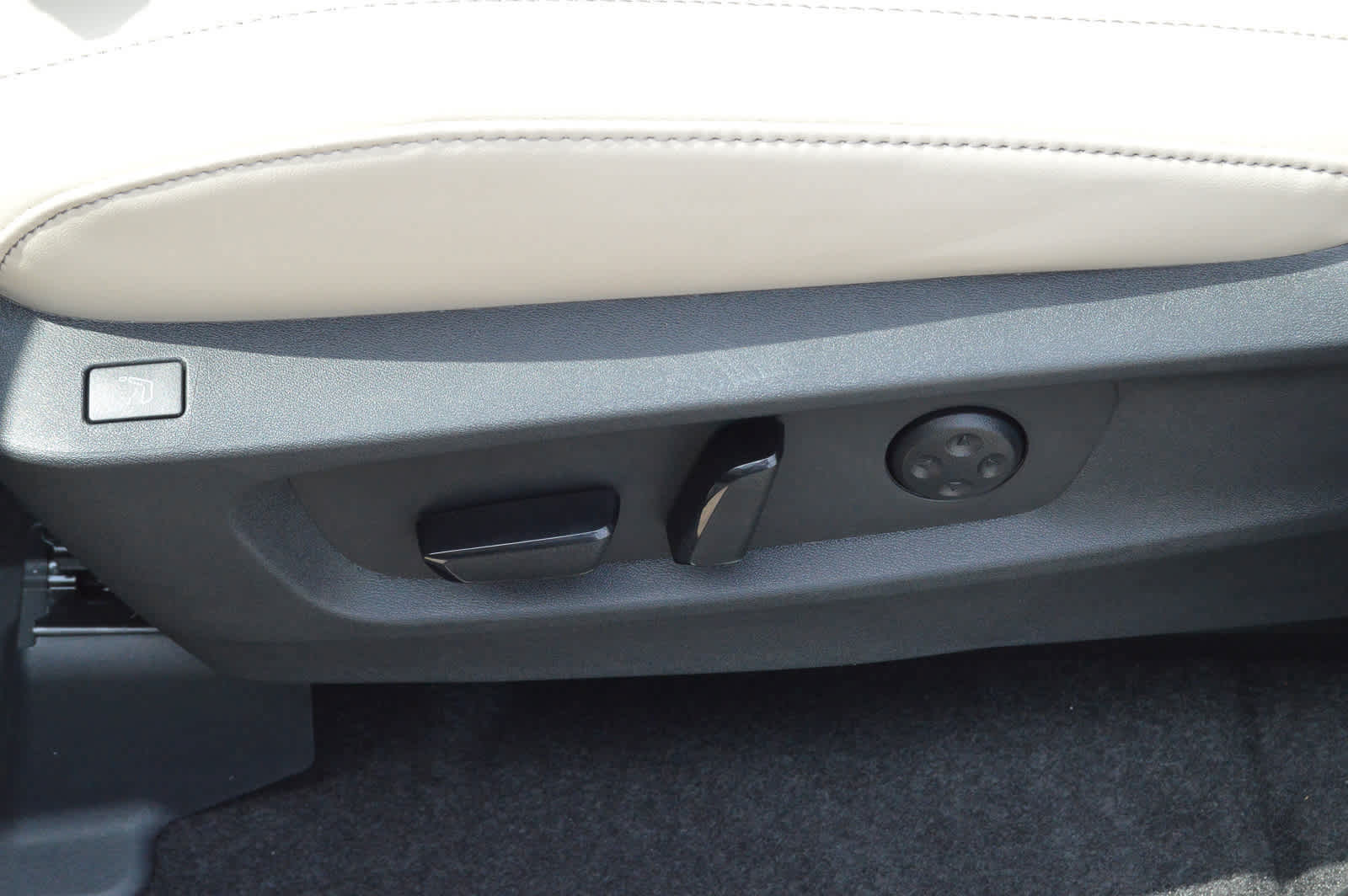 2025 Infiniti QX60 Sensory photo 15