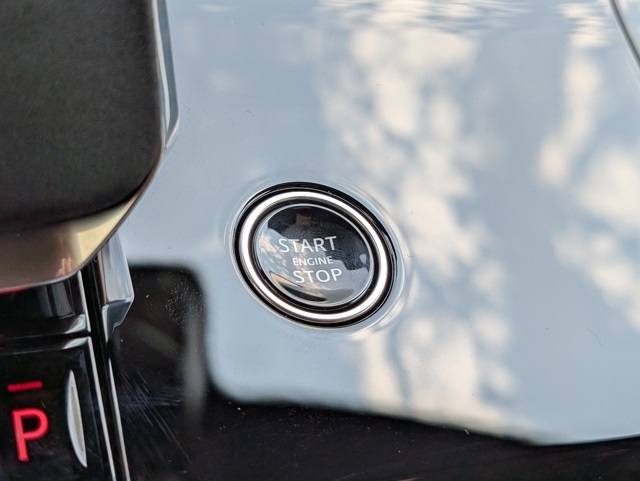 2025 Land Rover Range Rover Sport SE photo 16