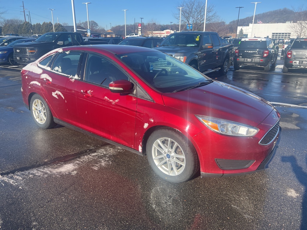 Used 2015 Ford Focus SE with VIN 1FADP3F21FL375111 for sale in Onalaska, WI