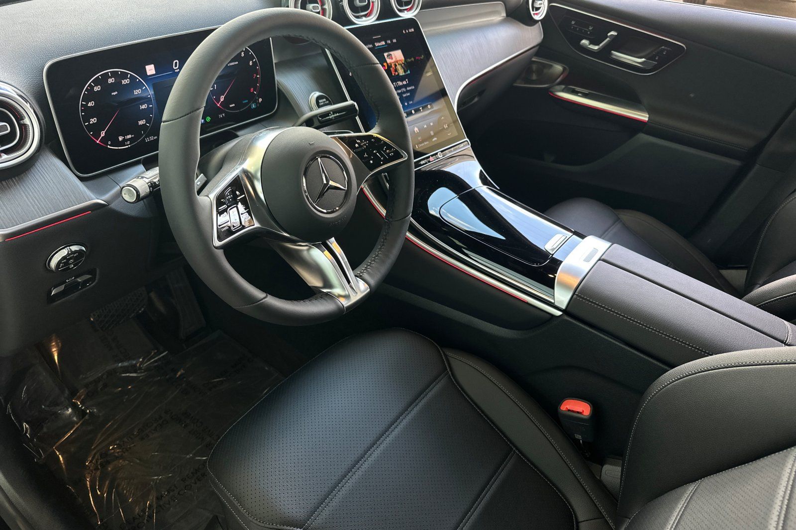 2026 Mercedes Benz GLC 300 photo 9