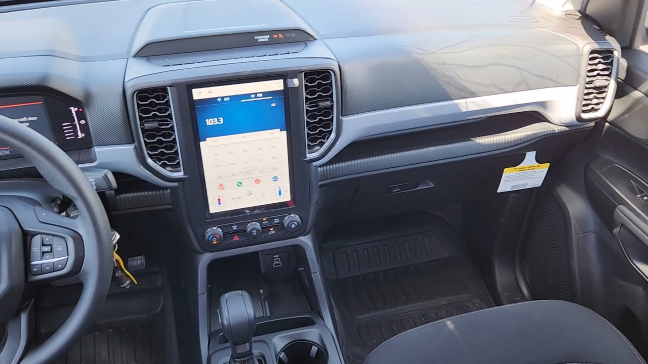 2025 Ford Ranger XL photo 7