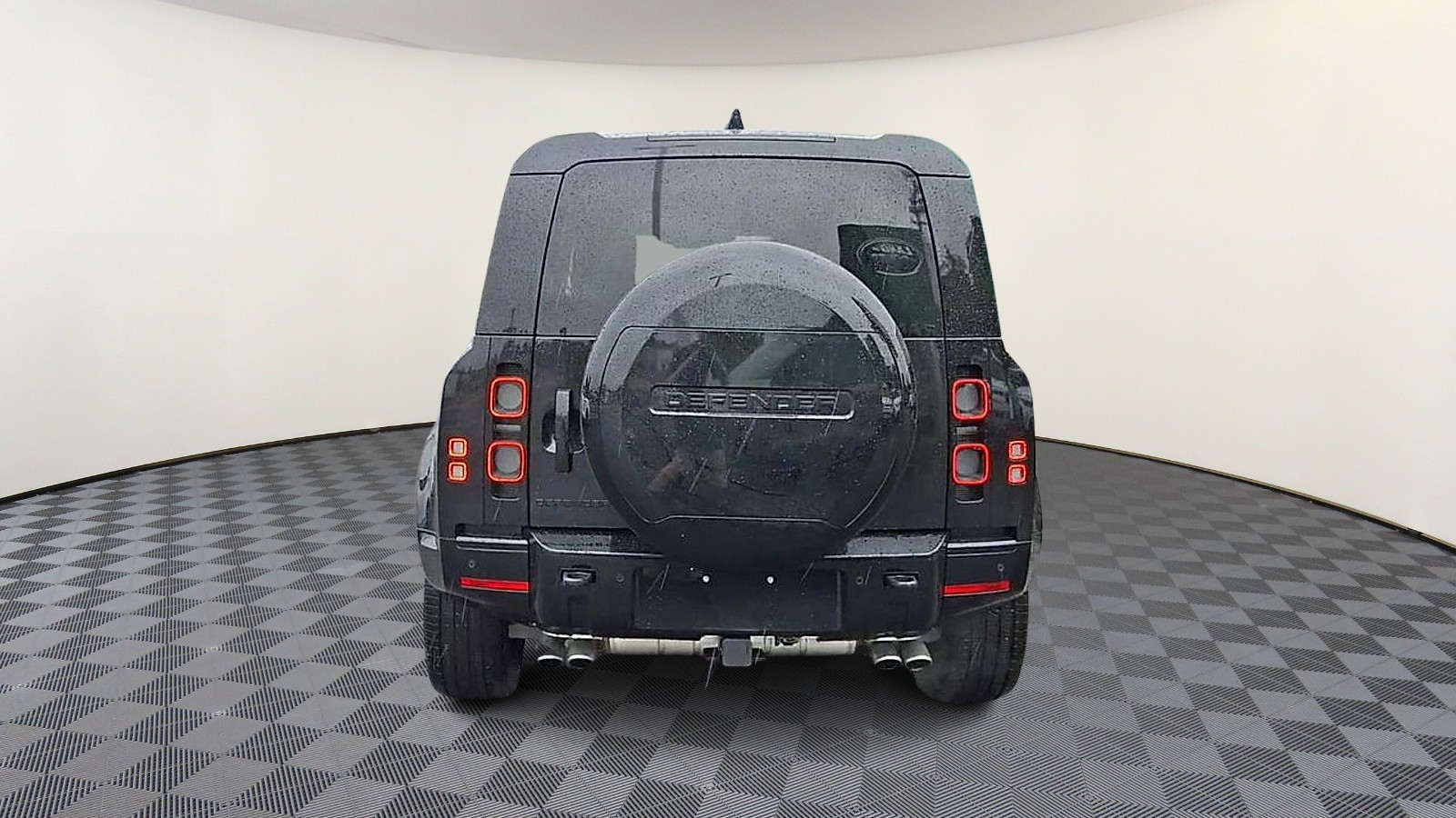 2024 Land Rover Defender 110 V8 photo 3