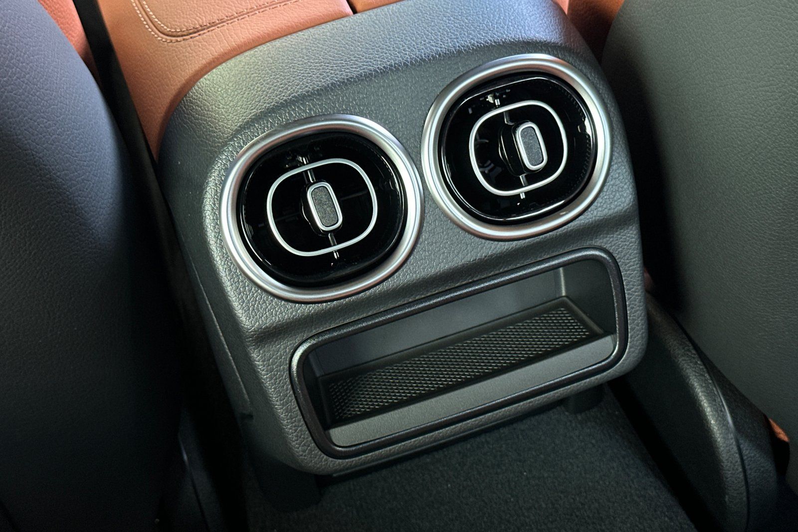 2025 Mercedes Benz C 300 photo 21