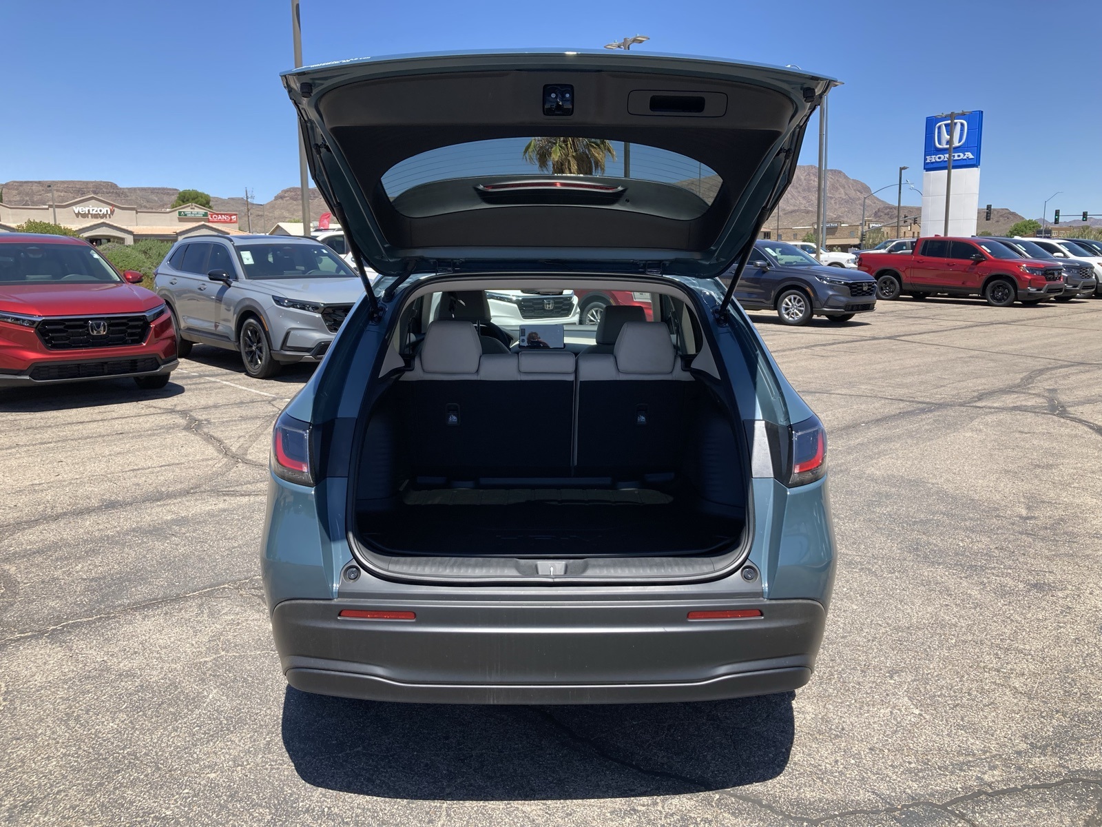 2026 Honda HR-V LX photo 32