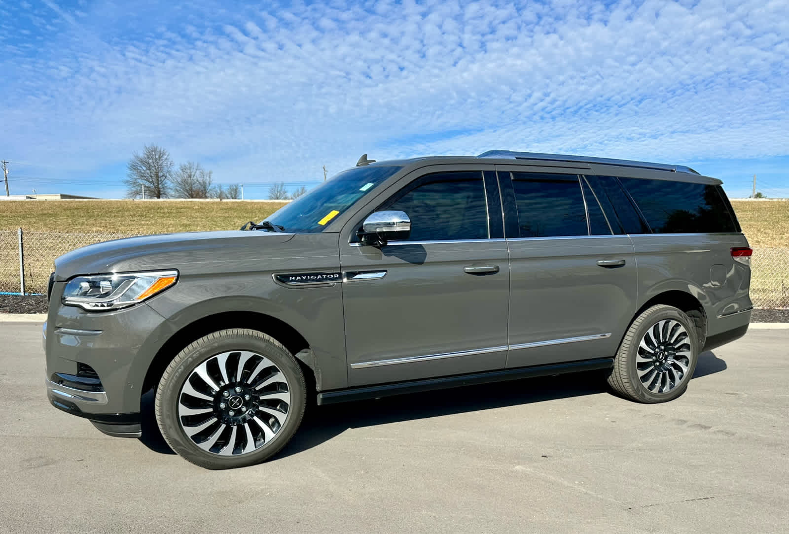 2022 Lincoln Navigator Black Label L's photo