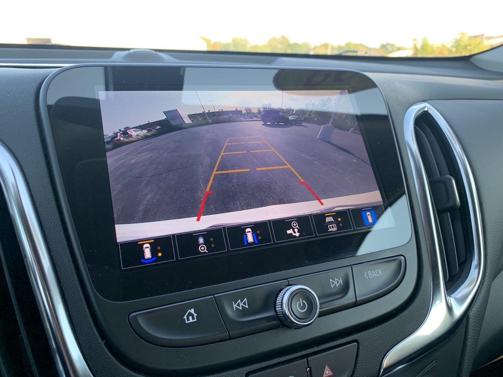 2022 Chevrolet Equinox LT photo 22