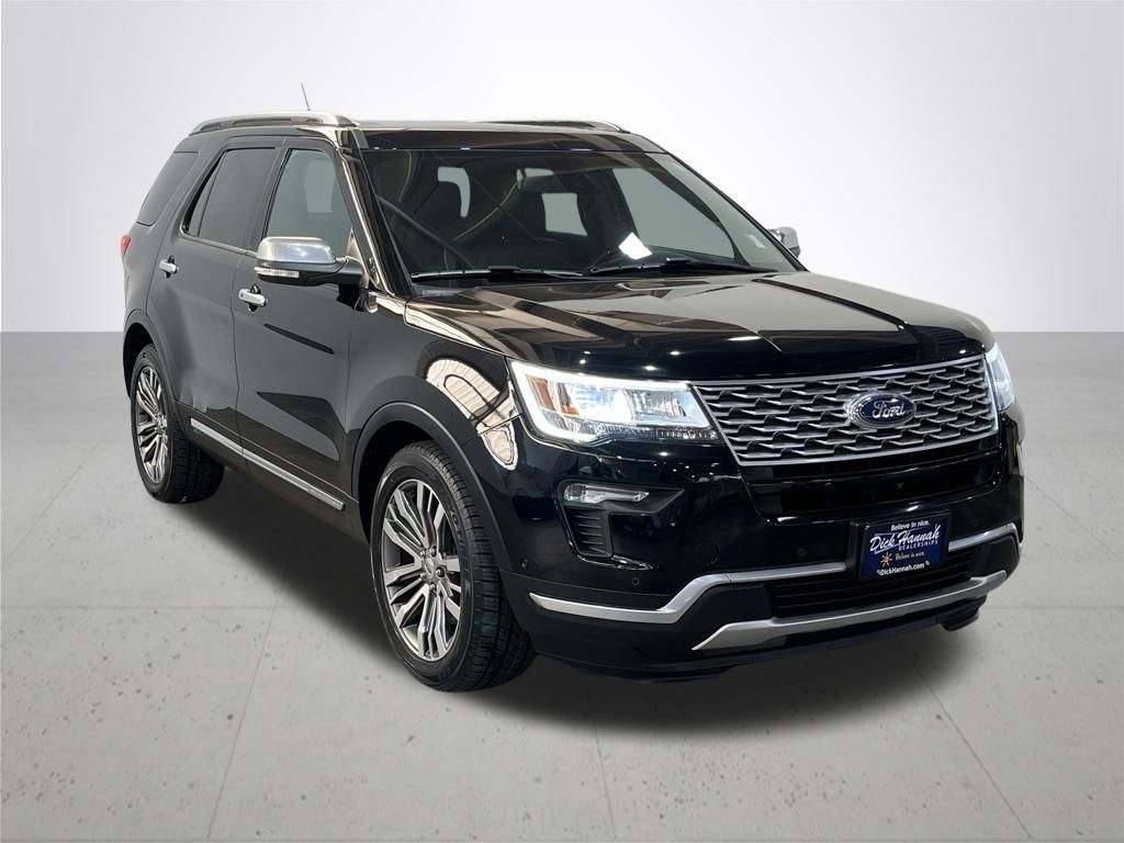 2018 Ford Explorer Platinum photo 8