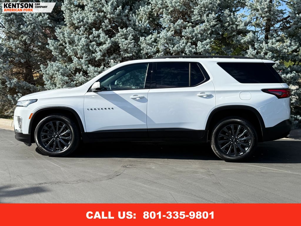 2023 Chevrolet Traverse RS photo 3