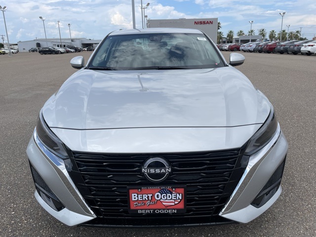 2025 Nissan Altima SV Special Edition photo 2