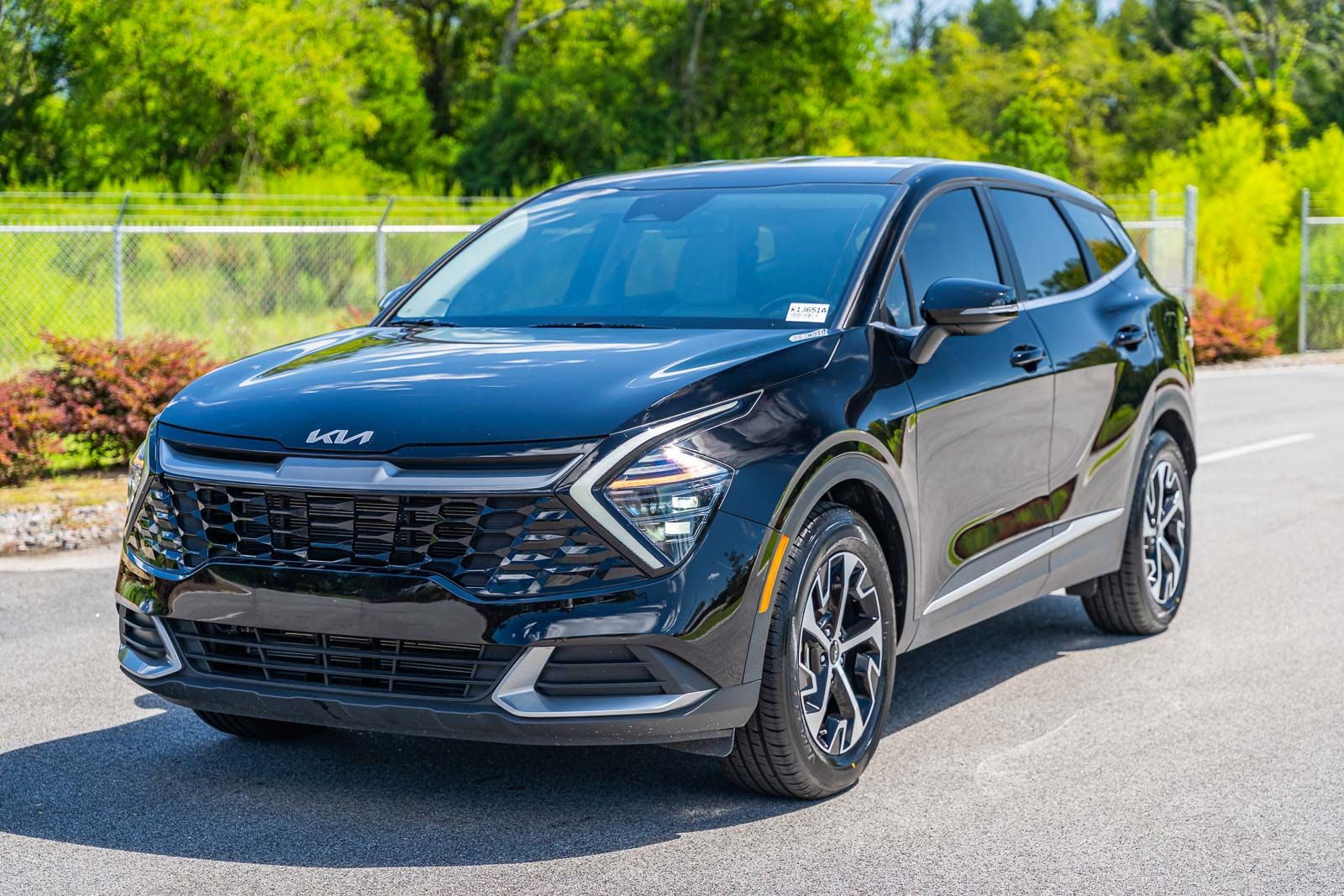 2024 Kia Sportage EX photo 3