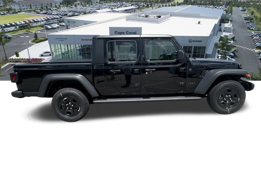 2025 Jeep Gladiator Sport photo 3